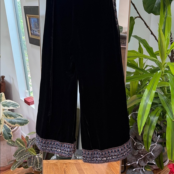 Johnny Was Black Wide Leg Pants with Embroidered Trim - Picture 4 of 5
